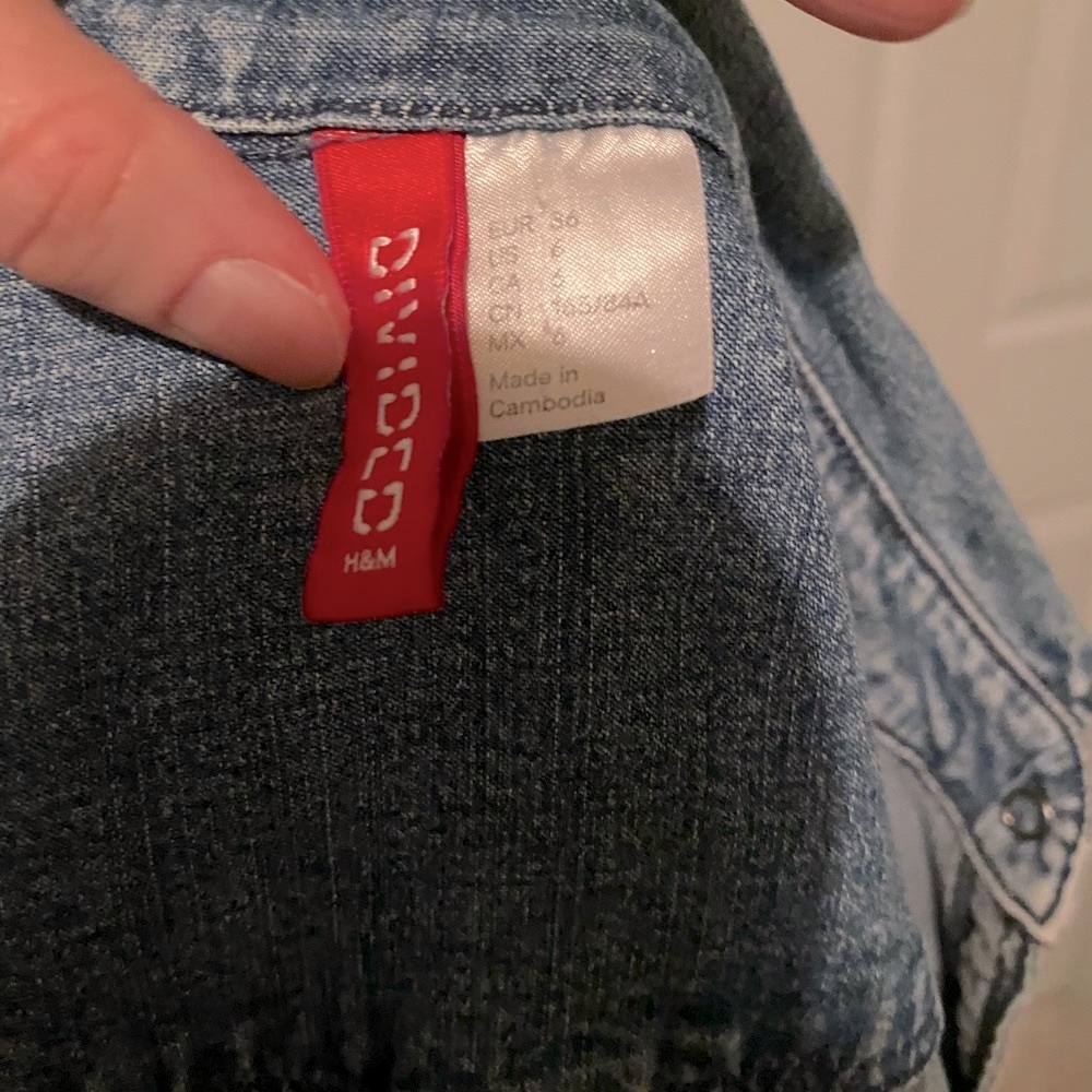 H&M Divided Denim top - small - Picture 3 of 5